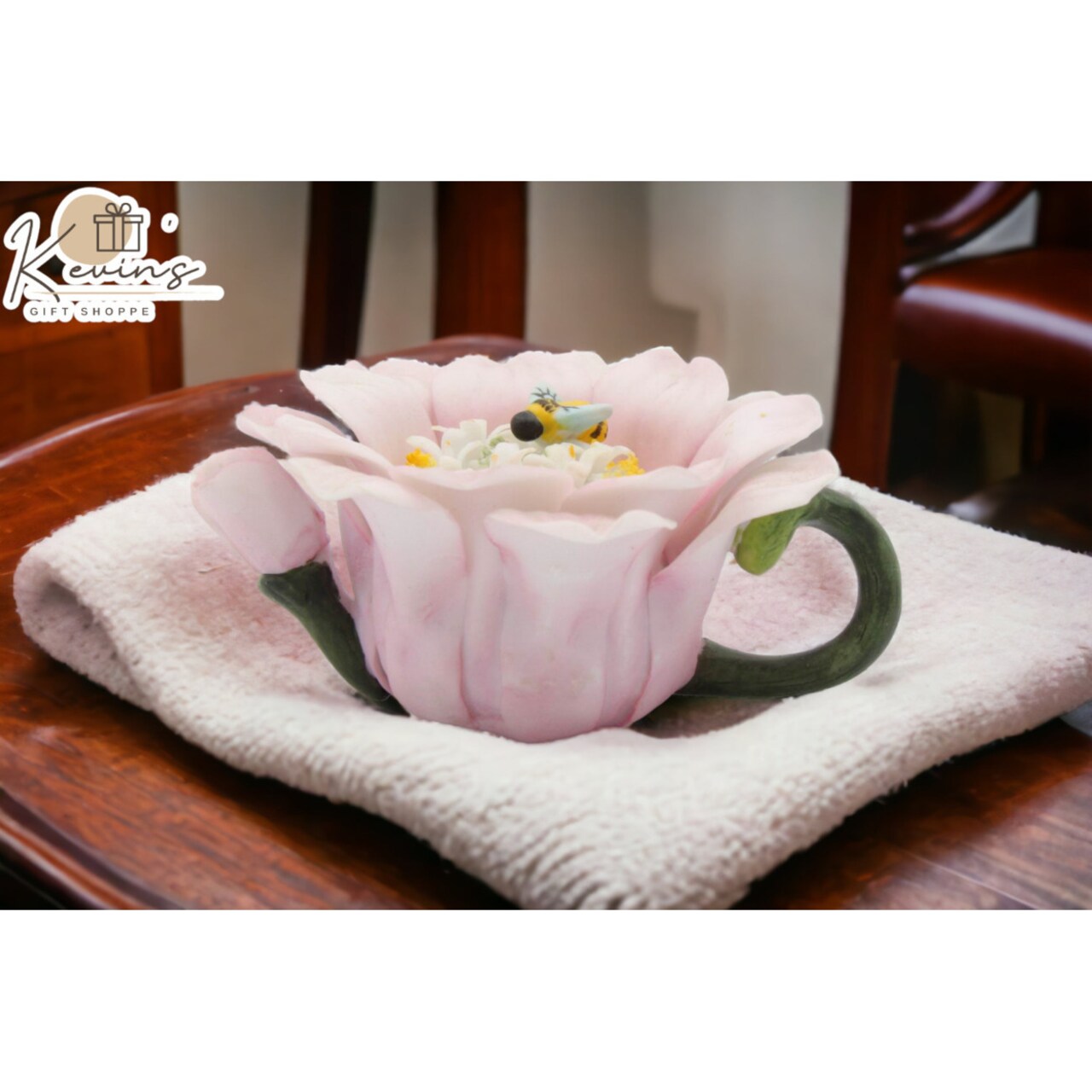 Ceramic Mini Size Ceramic Daisy Flower Teapot with Bumblebee Figurine,Ceramic